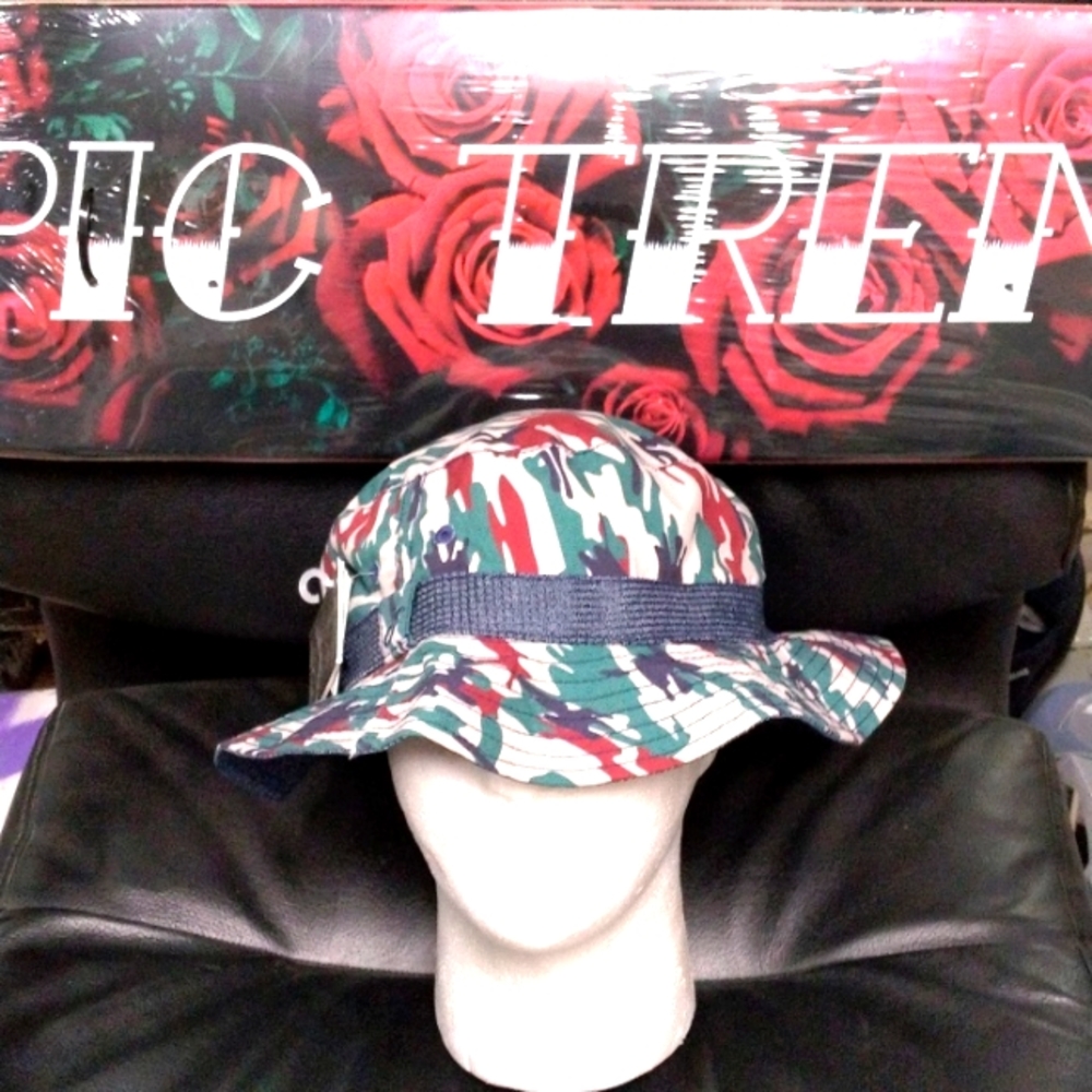 Flat Fitty Reversible Bucket hat